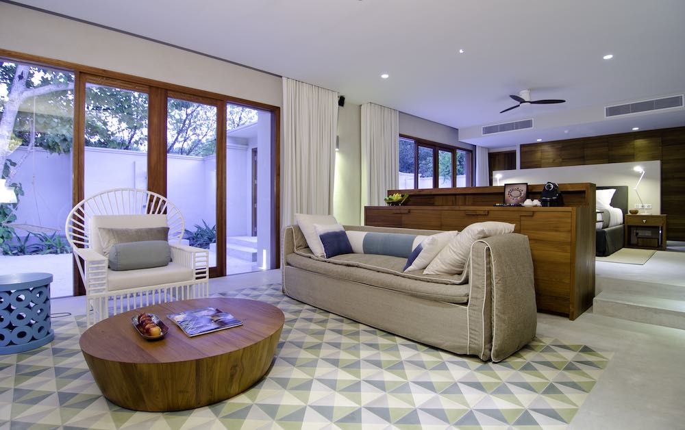 Beach Villa with Pool photo 7